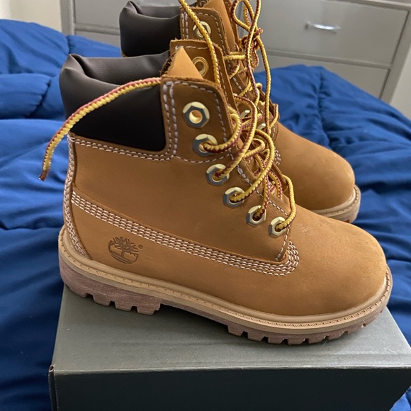 Timberland Boot - Picture 2 of 5
